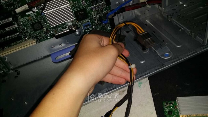 物理服务器拆掉硬盘 服务器硬盘怎么拔出来