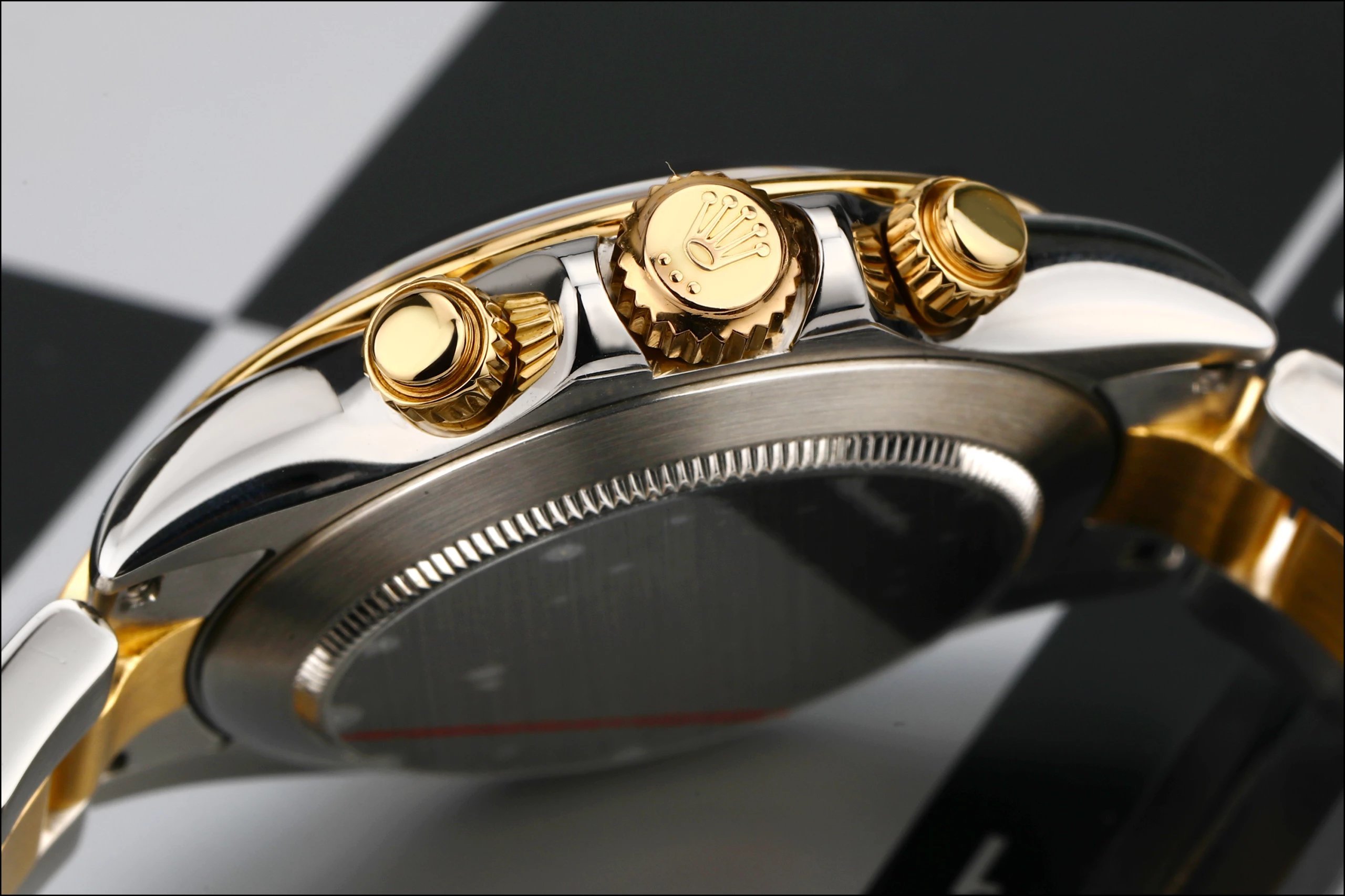 瑞士进口手表高仿手表 高仿和正品瑞士手表质量有什么区别